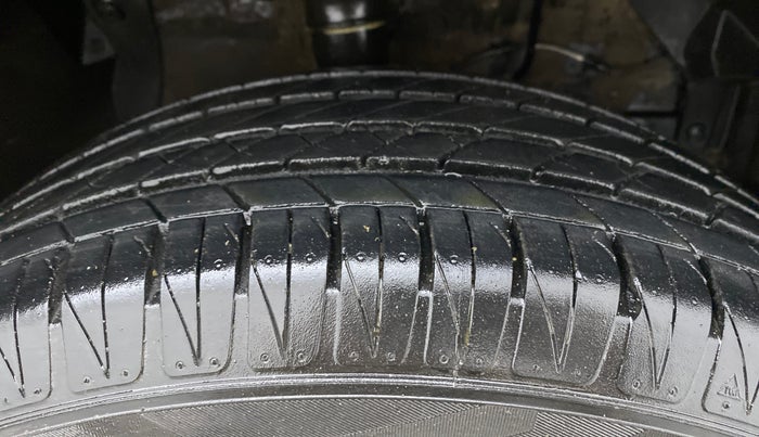 2022 Toyota URBAN CRUISER HIGH GRADE MT, Petrol, Manual, 14,226 km, Right Front Tyre Tread
