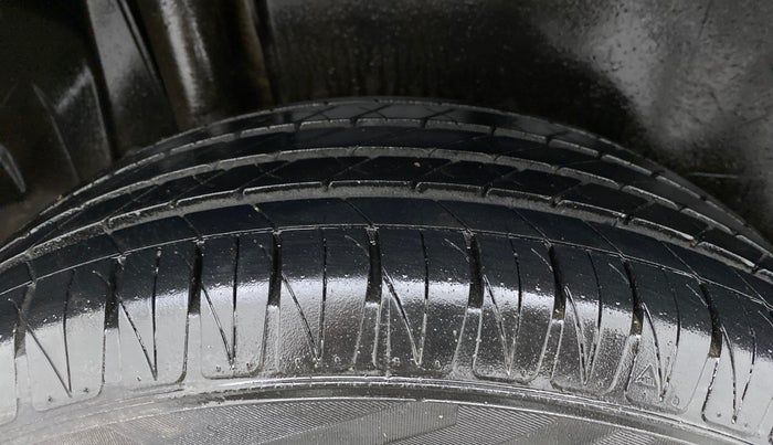 2022 Toyota URBAN CRUISER HIGH GRADE MT, Petrol, Manual, 14,226 km, Right Rear Tyre Tread