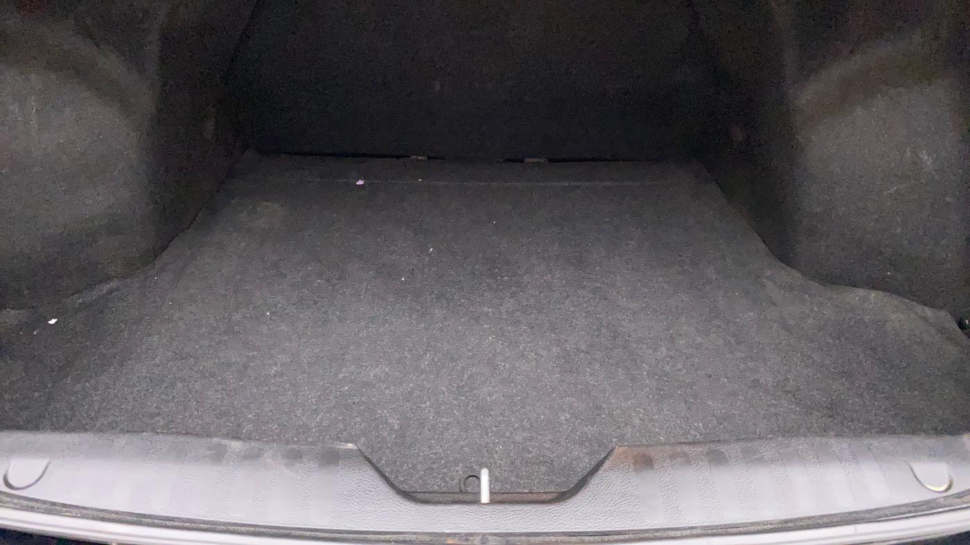 2015 Maruti Ciaz ZXI, Petrol, Manual, 93,757 km, Boot Inside