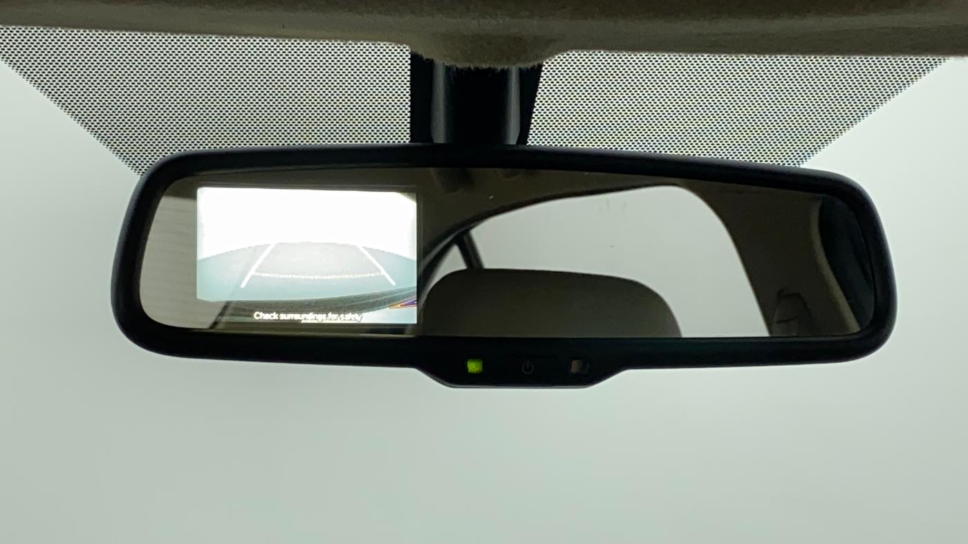 2015 Maruti Ciaz ZXI, Petrol, Manual, 93,757 km, IRVM Reverse Camera