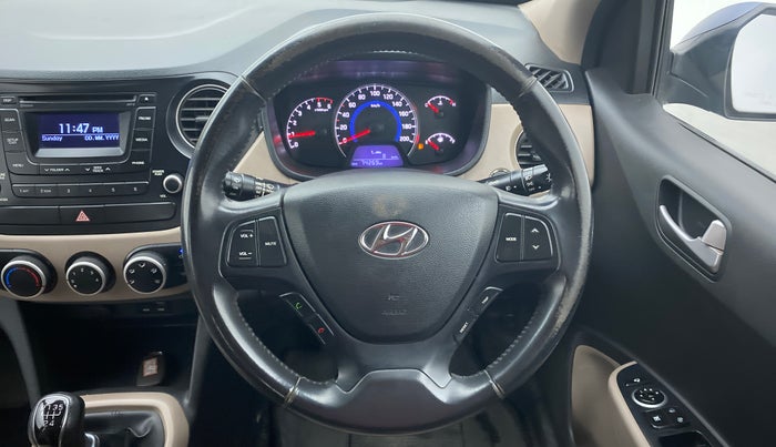 2015 Hyundai Grand i10 ASTA 1.1 CRDI, Diesel, Manual, 74,269 km, Steering Wheel Close Up
