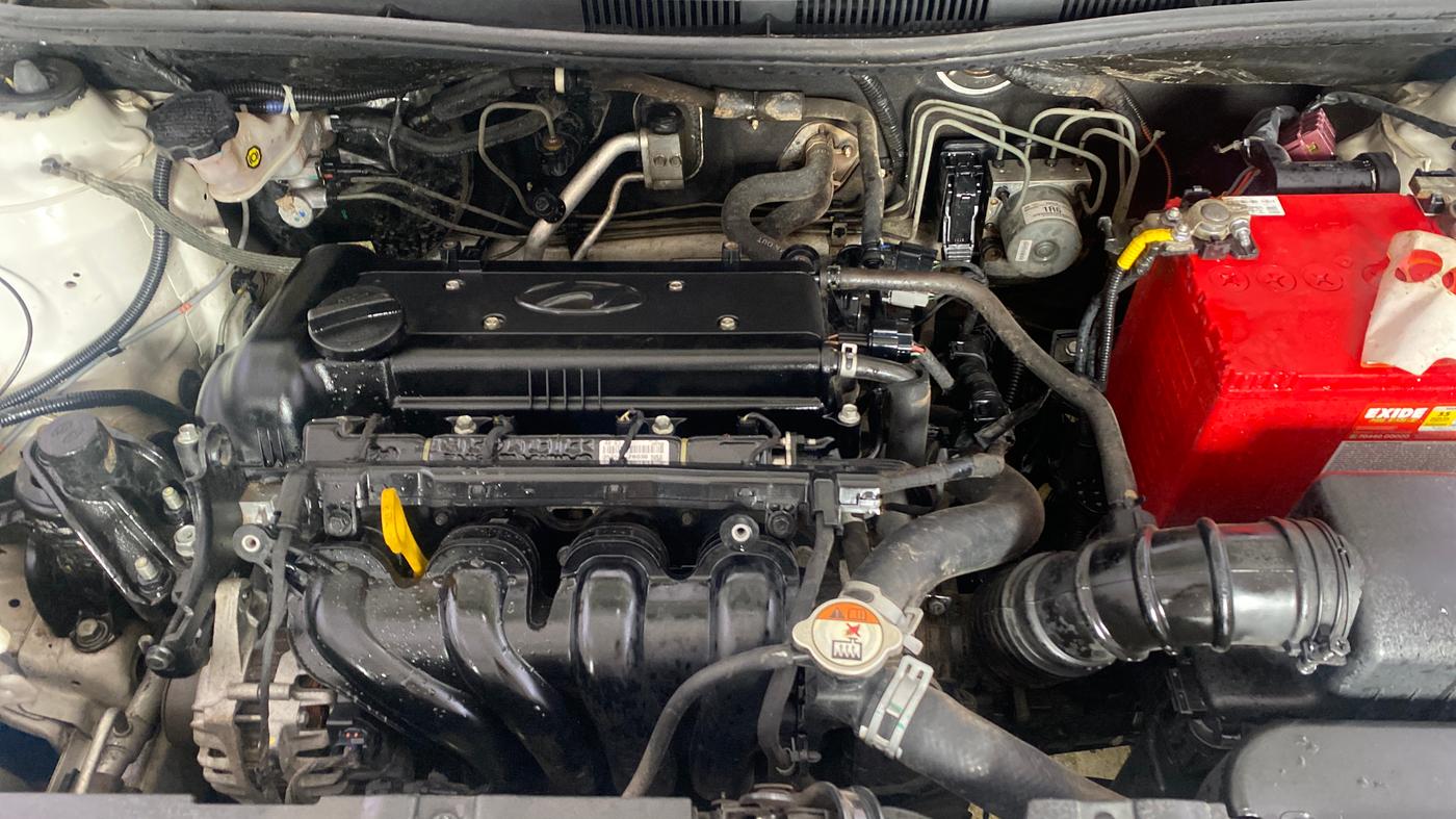 2015 Hyundai Verna 1.4 VTVT, Petrol, Manual, 48,949 km, Engine View