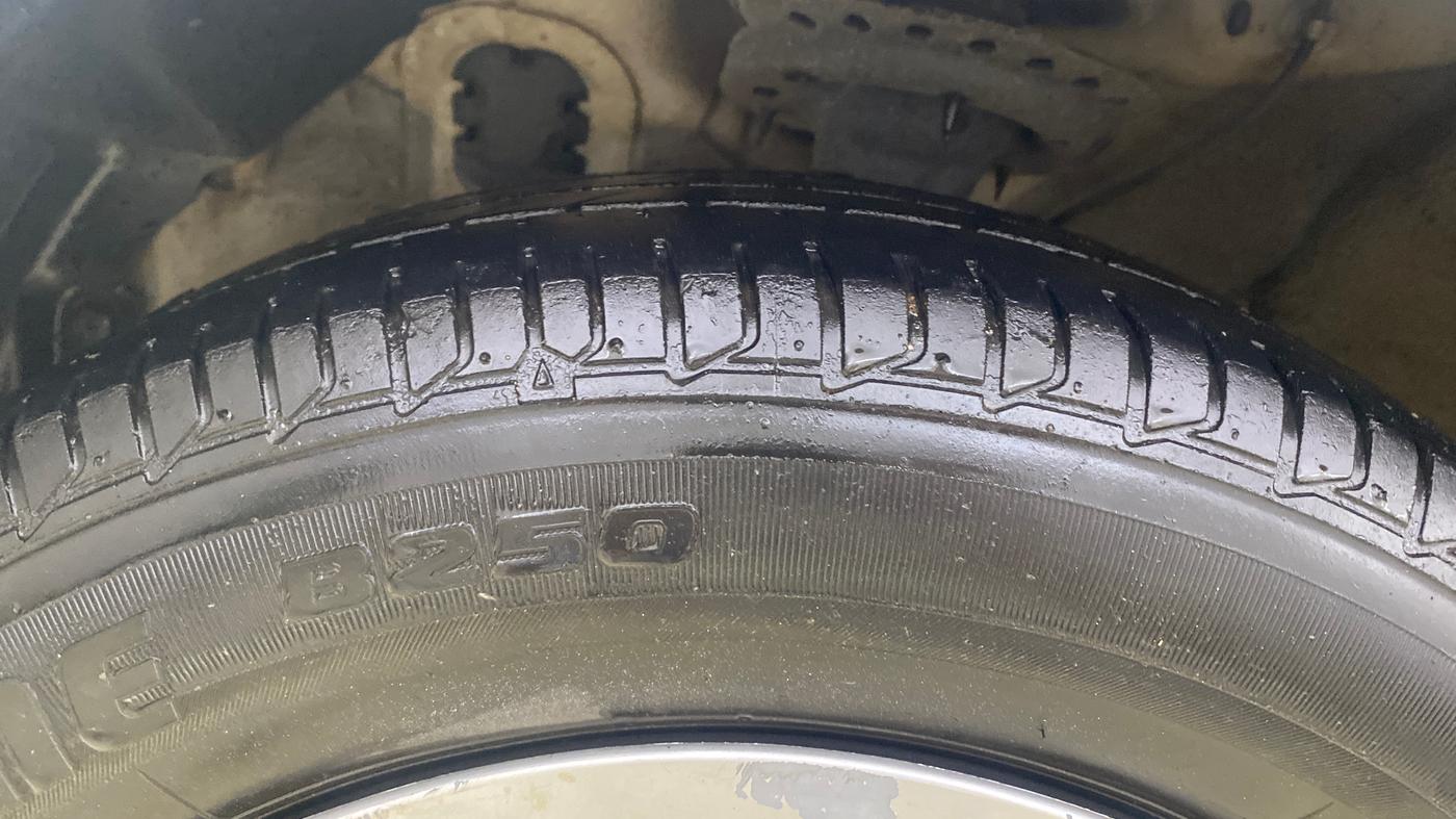 2015 Hyundai Verna 1.4 VTVT, Petrol, Manual, 48,949 km, Left Front Tyre Tread
