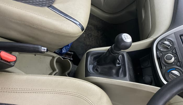 2015 Maruti Celerio VXI CNG, CNG, Manual, 71,815 km, Gear Lever