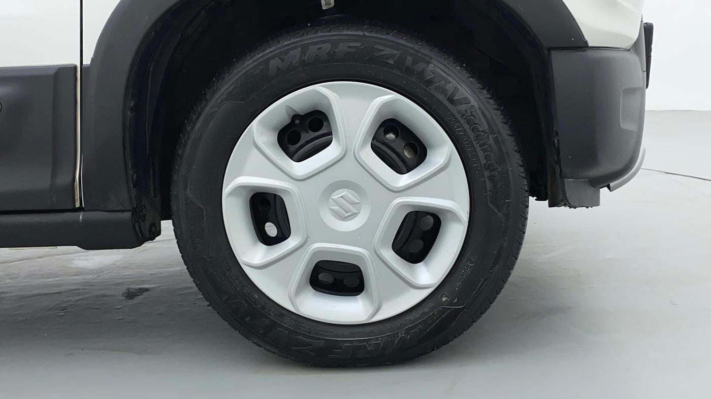 2019 Maruti S PRESSO VXI, Petrol, Manual, 32,259 km, Right Front Wheel