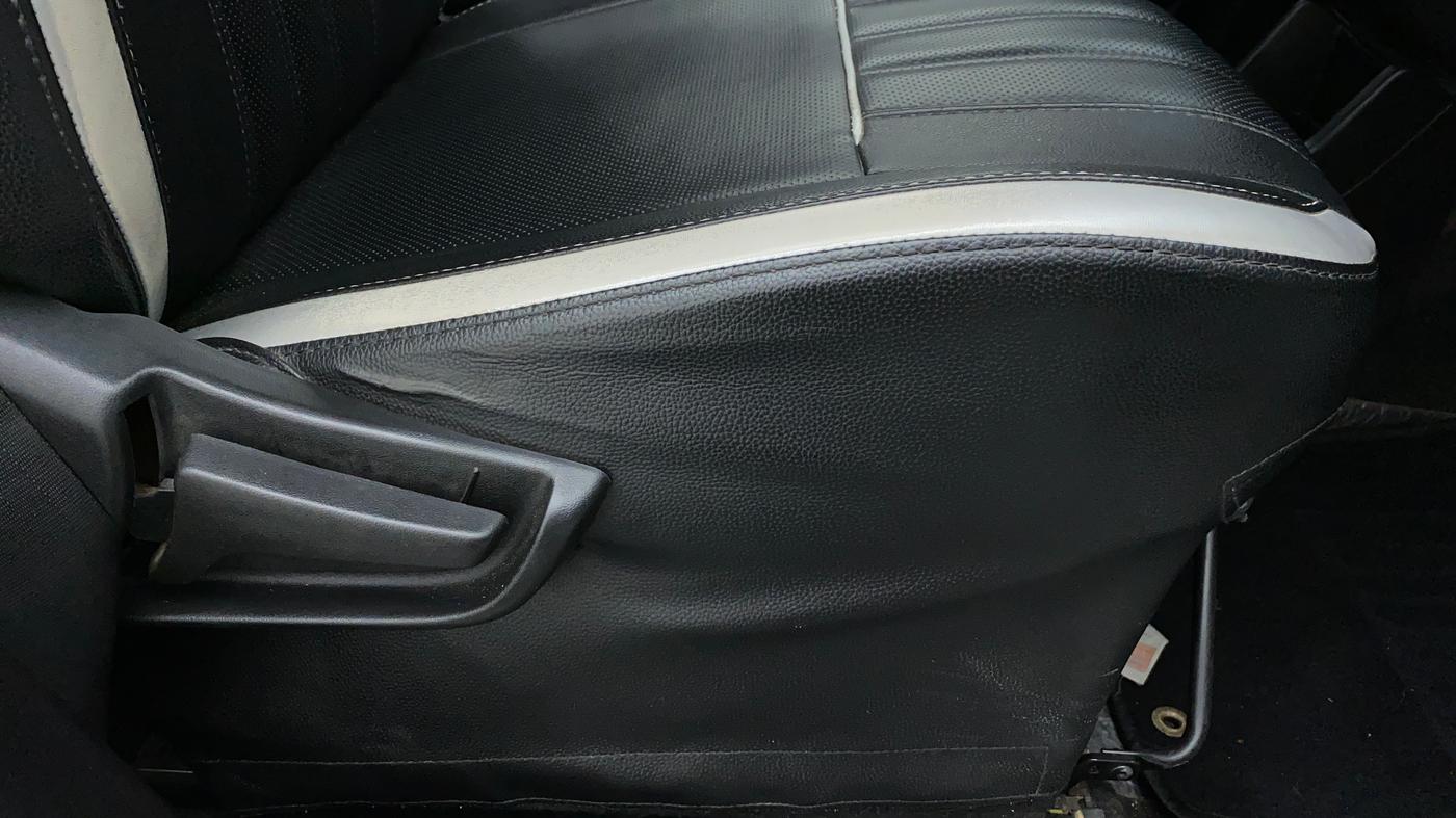 2019 Maruti S PRESSO VXI, Petrol, Manual, 32,259 km, Driver Side Adjustment Panel
