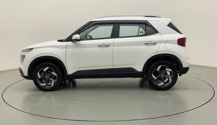 2022 Hyundai VENUE SX 1.5 (O) EXECUTIVE CRDI, Diesel, Manual, 64,354 km, Left Side