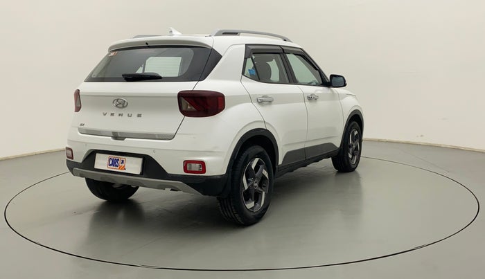 2022 Hyundai VENUE SX 1.5 (O) EXECUTIVE CRDI, Diesel, Manual, 64,354 km, Right Back Diagonal