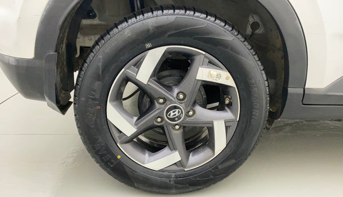 2022 Hyundai VENUE SX 1.5 (O) EXECUTIVE CRDI, Diesel, Manual, 64,354 km, Right Rear Wheel