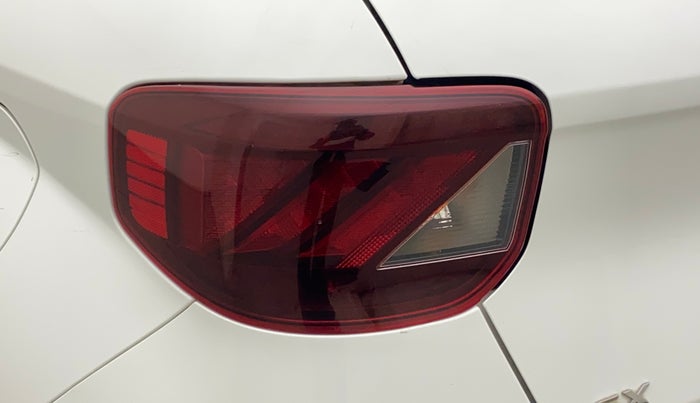 2022 Hyundai VENUE SX 1.5 (O) EXECUTIVE CRDI, Diesel, Manual, 64,354 km, Left tail light - Minor scratches