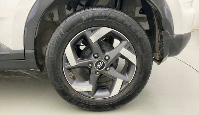 2022 Hyundai VENUE SX 1.5 (O) EXECUTIVE CRDI, Diesel, Manual, 64,354 km, Left Rear Wheel