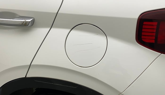 2022 Hyundai VENUE SX 1.5 (O) EXECUTIVE CRDI, Diesel, Manual, 64,354 km, Left quarter panel - Minor scratches