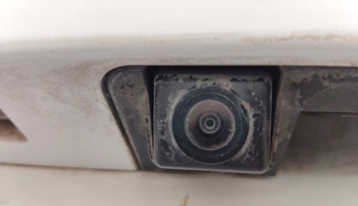 2024 Mahindra XUV300 W8 1.2 PETROL, Petrol, Manual, 29,360 km, Parking Camera