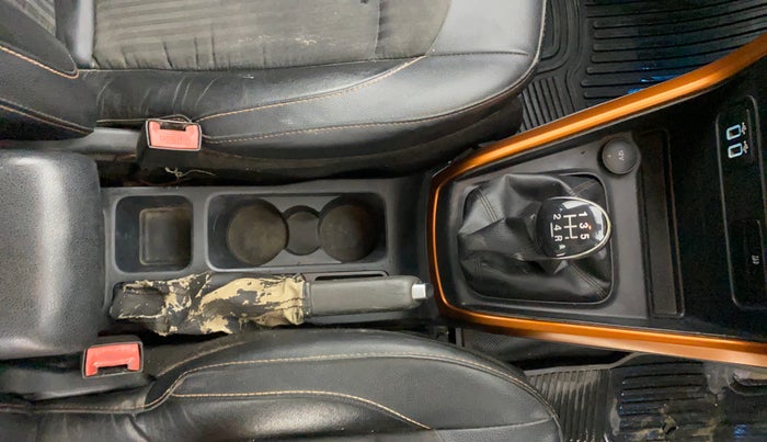 2018 Ford Ecosport TITANIUM 1.5L SPORTS(SUNROOF) DIESEL, Diesel, Manual, 1,04,012 km, Gear Lever