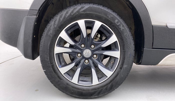 2018 Maruti S Cross ALPHA SHVS, Diesel, Manual, 58,564 km, Right Rear Wheel