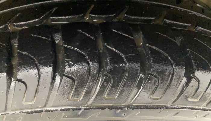 2018 Maruti Wagon R 1.0 VXI AMT, Petrol, Automatic, 23,306 km, Right Front Tyre Tread