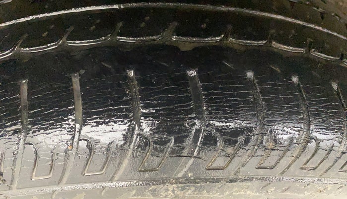 2018 Maruti Wagon R 1.0 VXI AMT, Petrol, Automatic, 23,306 km, Right Rear Tyre Tread