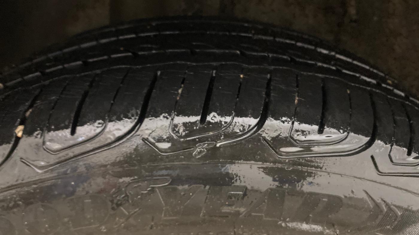 2023 Tata ALTROZ XZ PLUS SUNROOF CNG, CNG, Manual, 43,186 km, Right Rear Tyre Tread