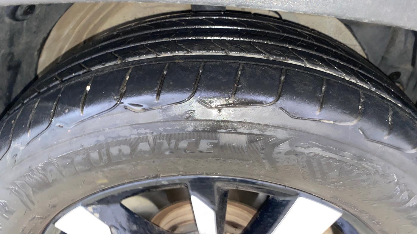 2020 MG HECTOR SHARP 1.5 DCT PETROL, Petrol, Automatic, 53,476 km, Right Front Tyre Tread
