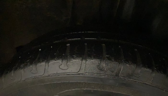 2015 Hyundai Elite i20 SPORTZ 1.2, Petrol, Manual, 31,874 km, Left Rear Tyre Tread