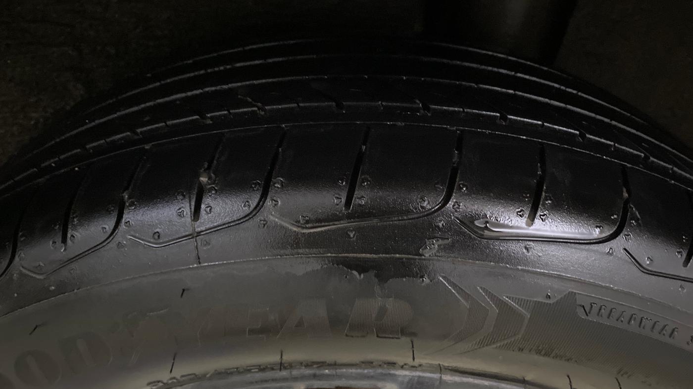 2020 MG HECTOR PLUS SHARP 1.5 PETROL TURBO DCT 6-STR, Petrol, Automatic, 74,411 km, Left Rear Tyre Tread