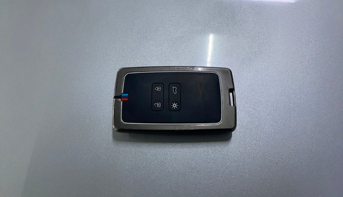 2022 Renault Kiger RXT MT, Petrol, Manual, 51,722 km, Key Close Up