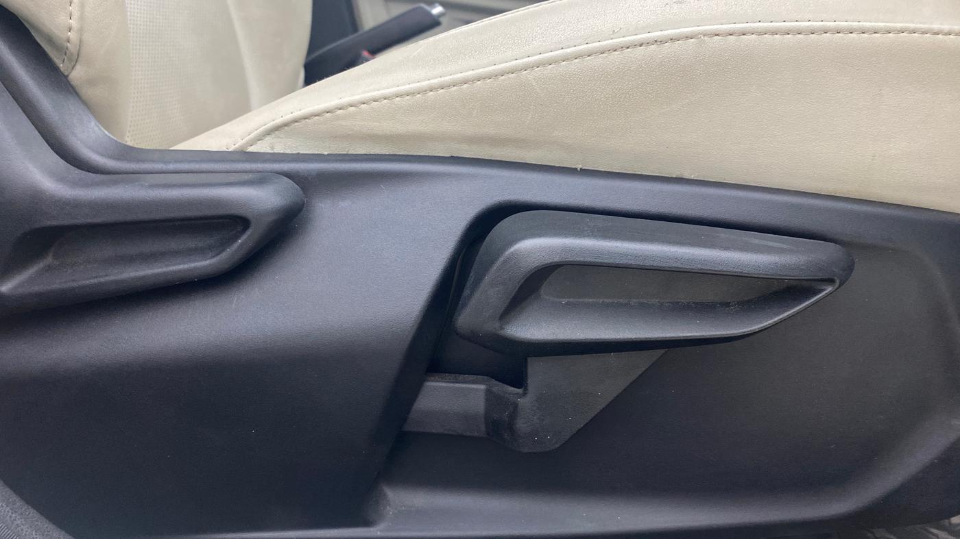 2024 Tata TIGOR XZA Plus iCNG , CNG, Automatic, 51,973 km, Driver Side Adjustment Panel