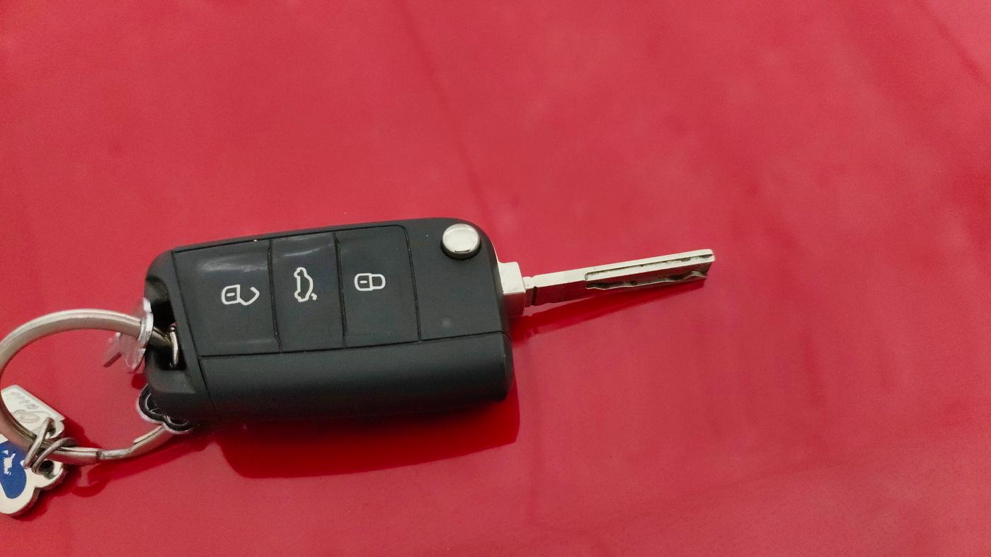 2021 Skoda KUSHAQ AMBITION 1.0L TSI AT, Petrol, Automatic, 56,814 km, Key Close Up