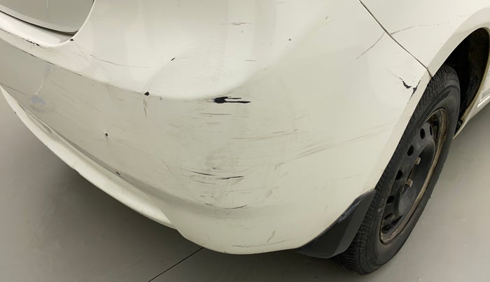 2014 Maruti Swift Dzire VXI, Petrol, Manual, 37,887 km, Rear bumper - Minor scratches