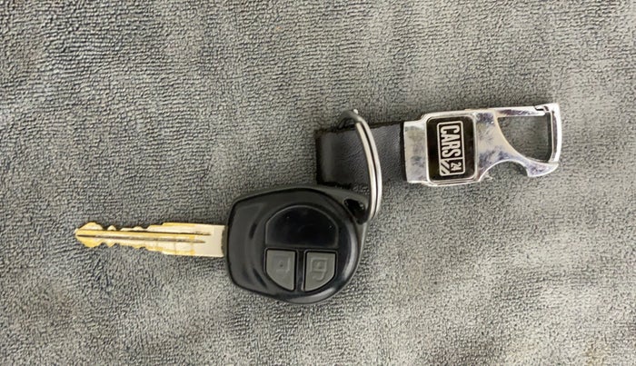 2014 Maruti Swift Dzire VXI, Petrol, Manual, 37,887 km, Key Close Up