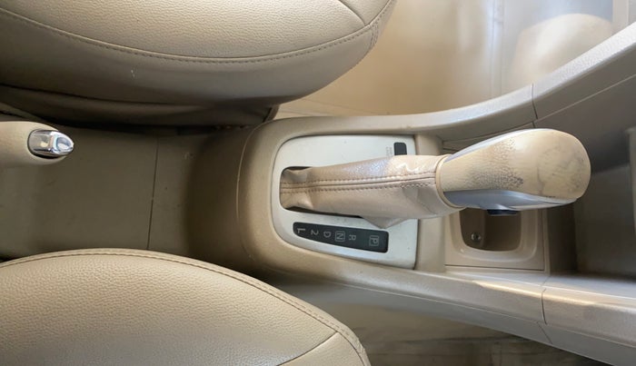 2018 Maruti Ertiga VXI AT, Petrol, Automatic, 58,080 km, Gear Lever