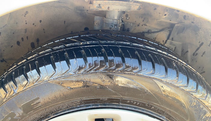 2018 Maruti Ertiga VXI AT, Petrol, Automatic, 58,080 km, Right Front Tyre Tread