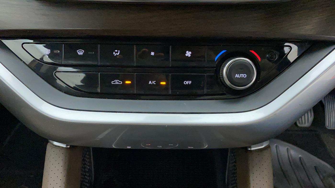 2019 Tata Harrier XZ 2.0L Kryotec, Diesel, Manual, 35,759 km, Automatic Climate Control