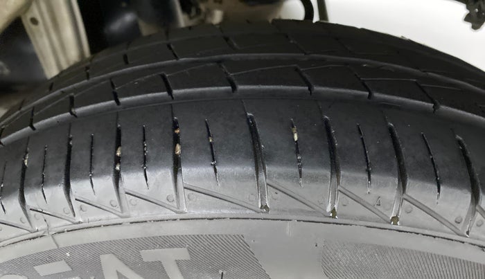 2022 Maruti Alto VXI, Petrol, Manual, 10,165 km, Left Rear Tyre Tread