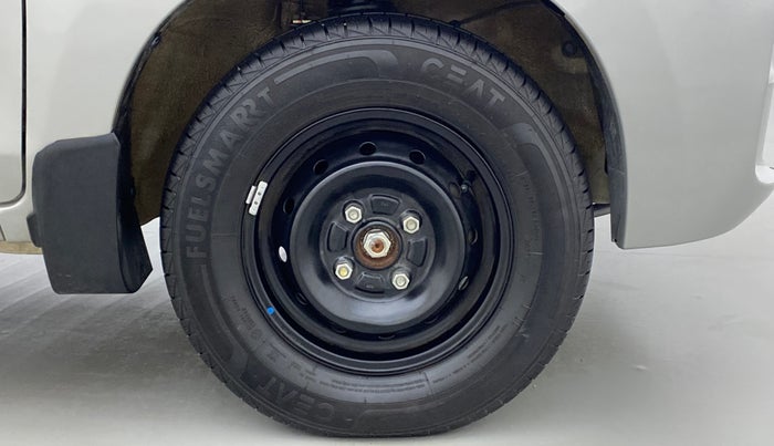 2022 Maruti Alto VXI, Petrol, Manual, 10,165 km, Right Front Wheel
