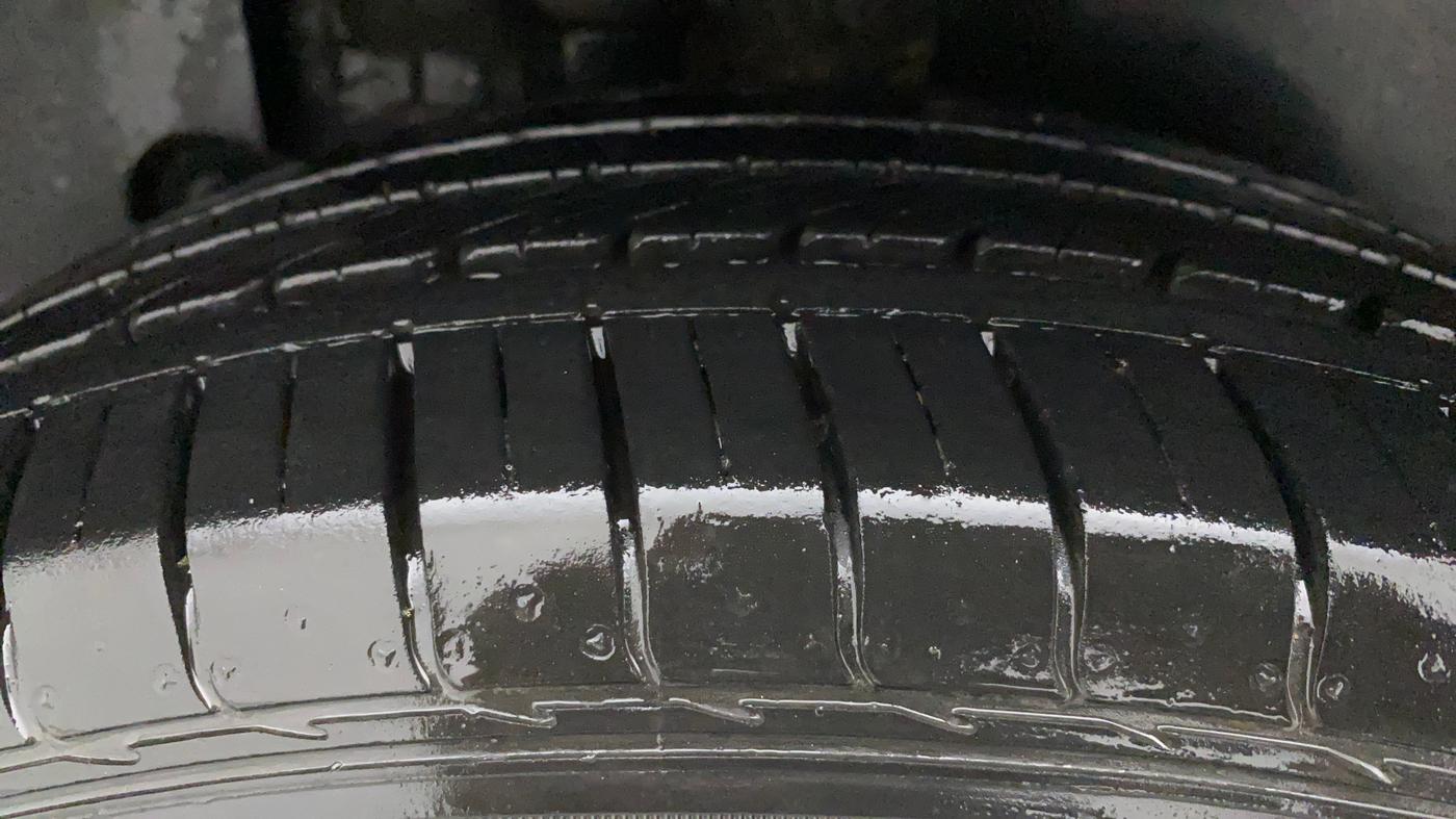 2020 KIA SELTOS HTX PLUS AT1.5 DIESEL, Diesel, Automatic, 32,089 km, Right Rear Tyre Tread
