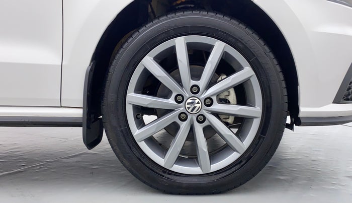 2020 Volkswagen Polo HIGHLINE PLUS 1.0 TSI, Petrol, Manual, 9,038 km, Right Front Tyre