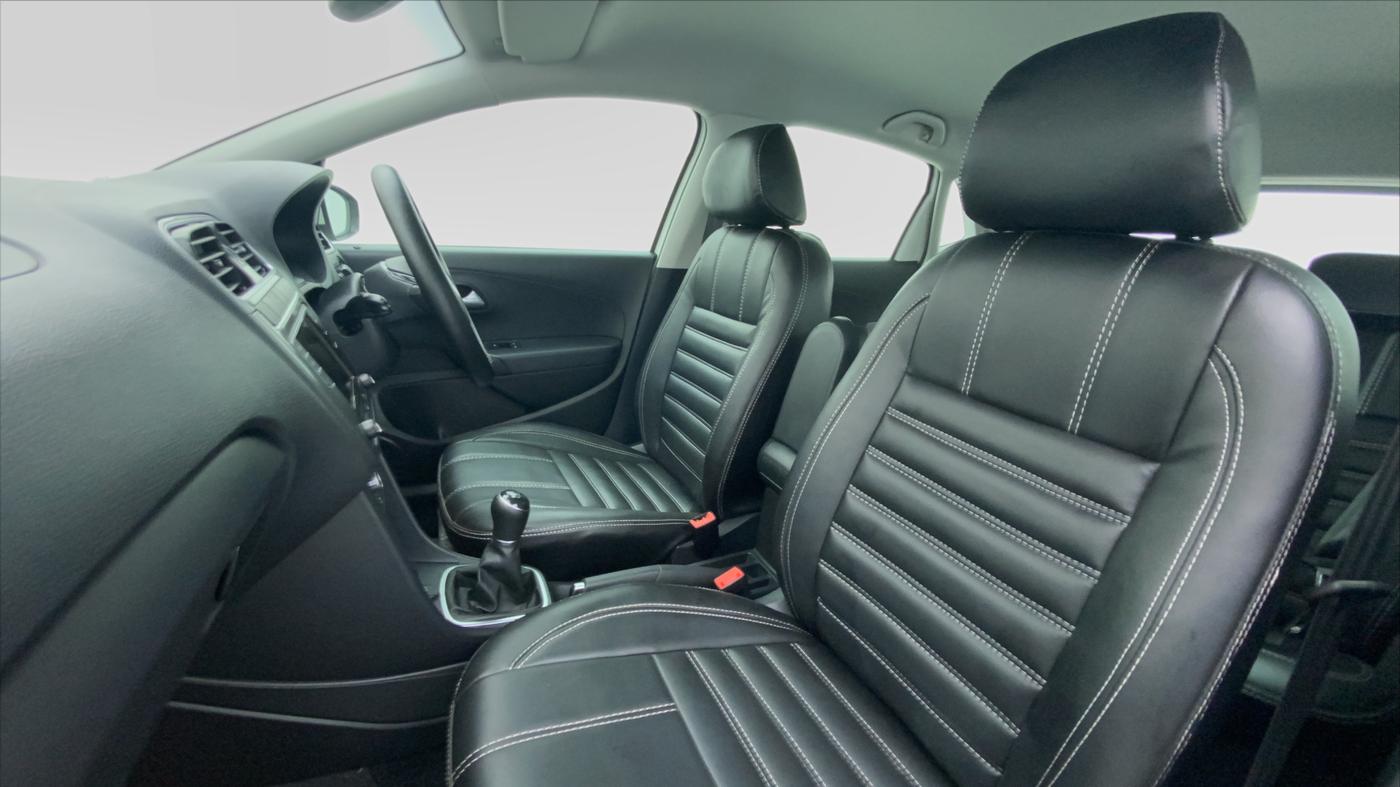 2020 Volkswagen Polo HIGHLINE PLUS 1.0 TSI, Petrol, Manual, 9,038 km, Right Side Front Door Cabin View