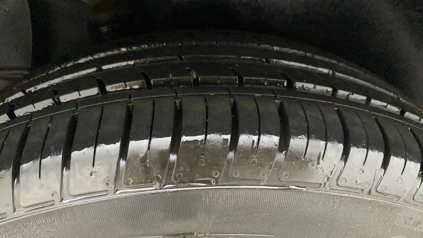 2017 Hyundai Creta SX PLUS AT 1.6 PETROL, Petrol, Automatic, 71,174 km, Right Rear Tyre Tread