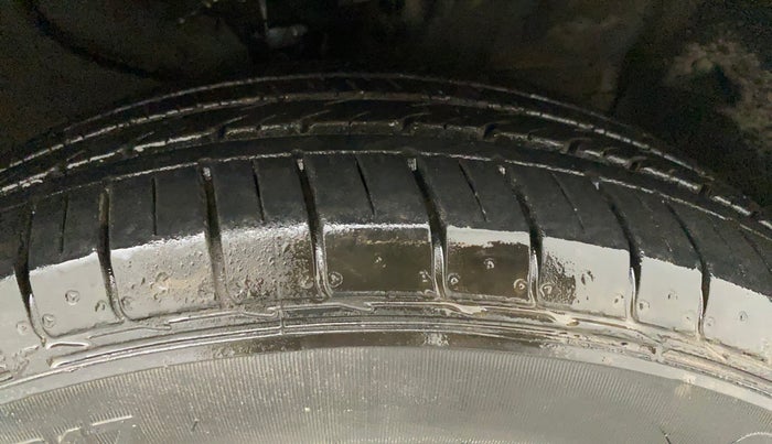 2017 Hyundai Creta SX PLUS AT 1.6 PETROL, Petrol, Automatic, 71,174 km, Right Front Tyre Tread