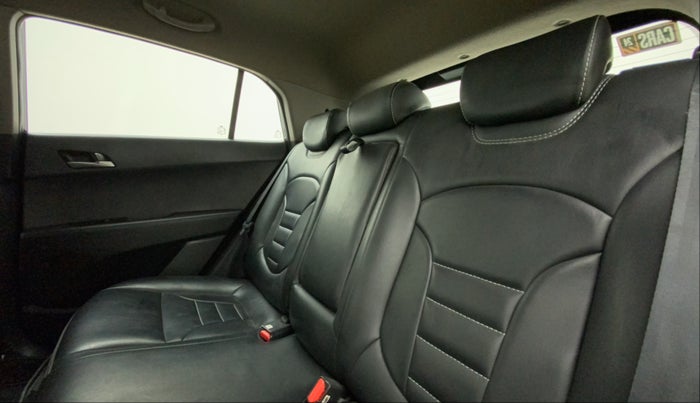 2017 Hyundai Creta SX PLUS AT 1.6 PETROL, Petrol, Automatic, 71,174 km, Right Side Rear Door Cabin