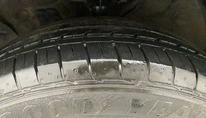 2017 Hyundai Creta SX PLUS AT 1.6 PETROL, Petrol, Automatic, 71,174 km, Left Front Tyre Tread