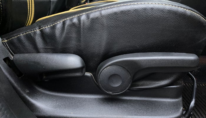2018 Maruti Vitara Brezza ZDI PLUS, Diesel, Manual, 44,890 km, Driver Side Adjustment Panel