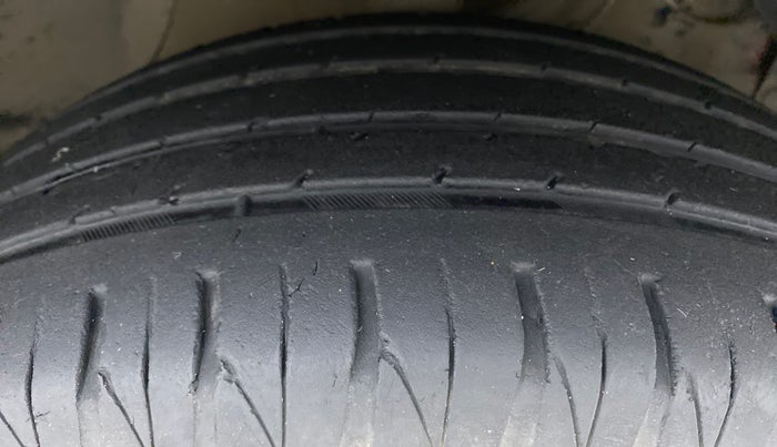 2018 Maruti Vitara Brezza ZDI PLUS, Diesel, Manual, 44,890 km, Right Front Tyre Tread