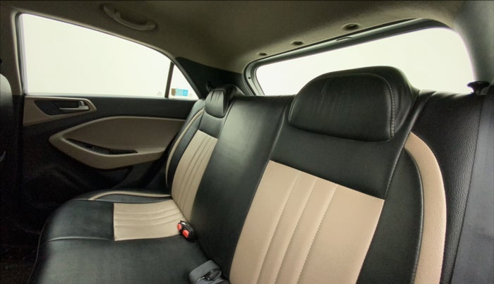 2018 Hyundai Elite i20 MAGNA EXECUTIVE CVT, Petrol, Automatic, 65,118 km, Right Side Rear Door Cabin