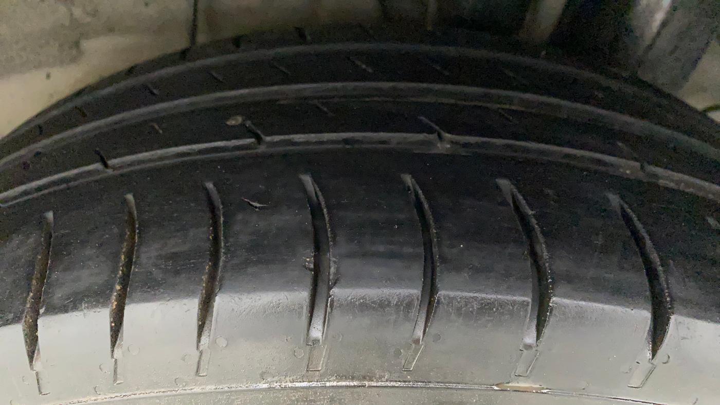 2018 Hyundai Elite i20 MAGNA EXECUTIVE CVT, Petrol, Automatic, 65,118 km, Left Rear Tyre Tread