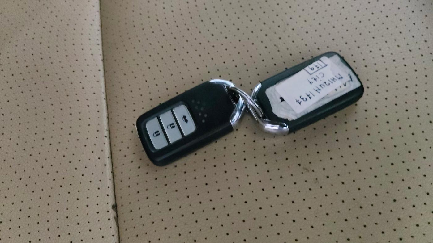 2015 Honda City 1.5L I-VTEC VX, CNG, Manual, 1,00,670 km, Key Close Up