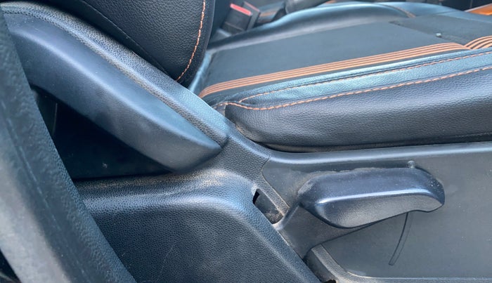 2019 Ford Ecosport TITANIUM 1.5L SPORTS(SUNROOF) DIESEL, Diesel, Manual, 61,452 km, Driver Side Adjustment Panel