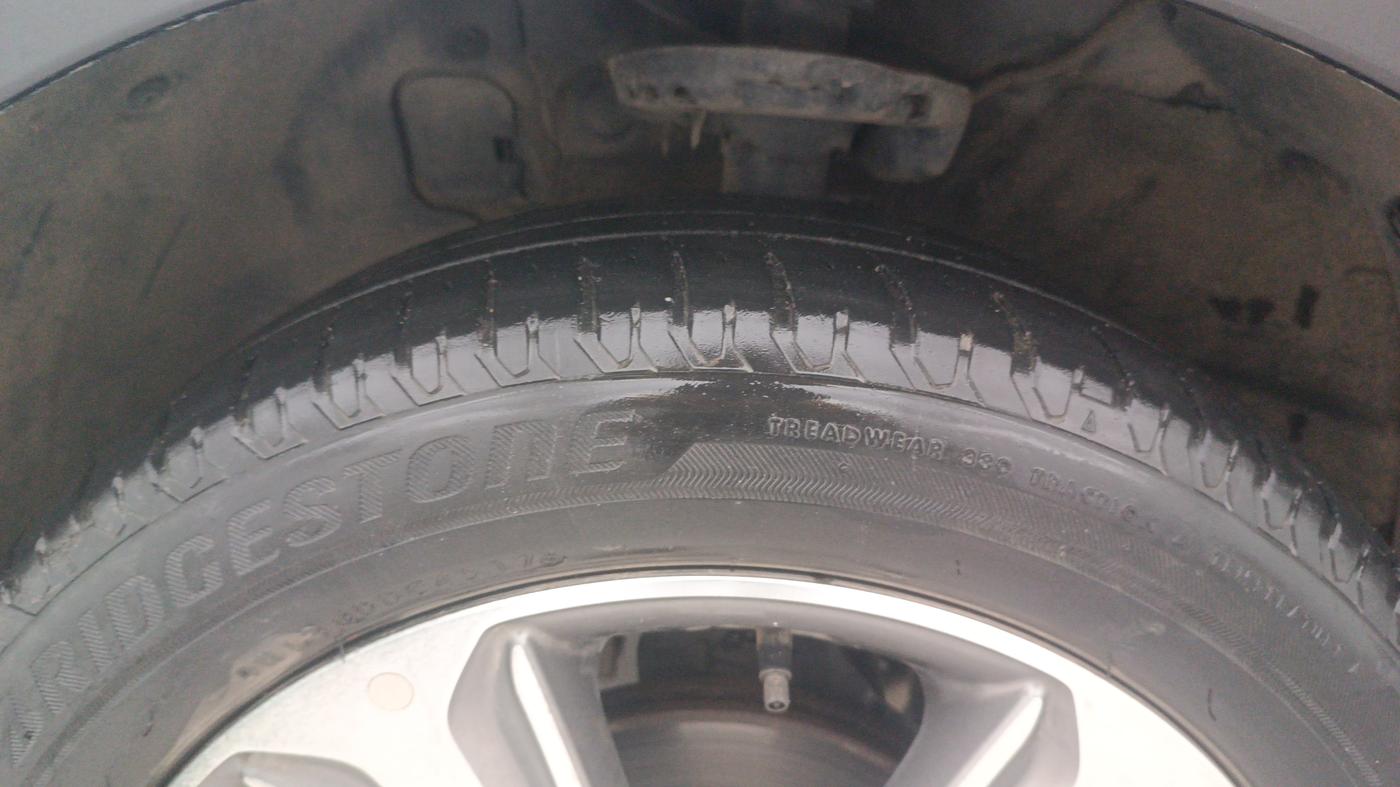2017 Hyundai Verna 1.6 VTVT SX, Petrol, Manual, 62,049 km, Left Front Tyre Tread