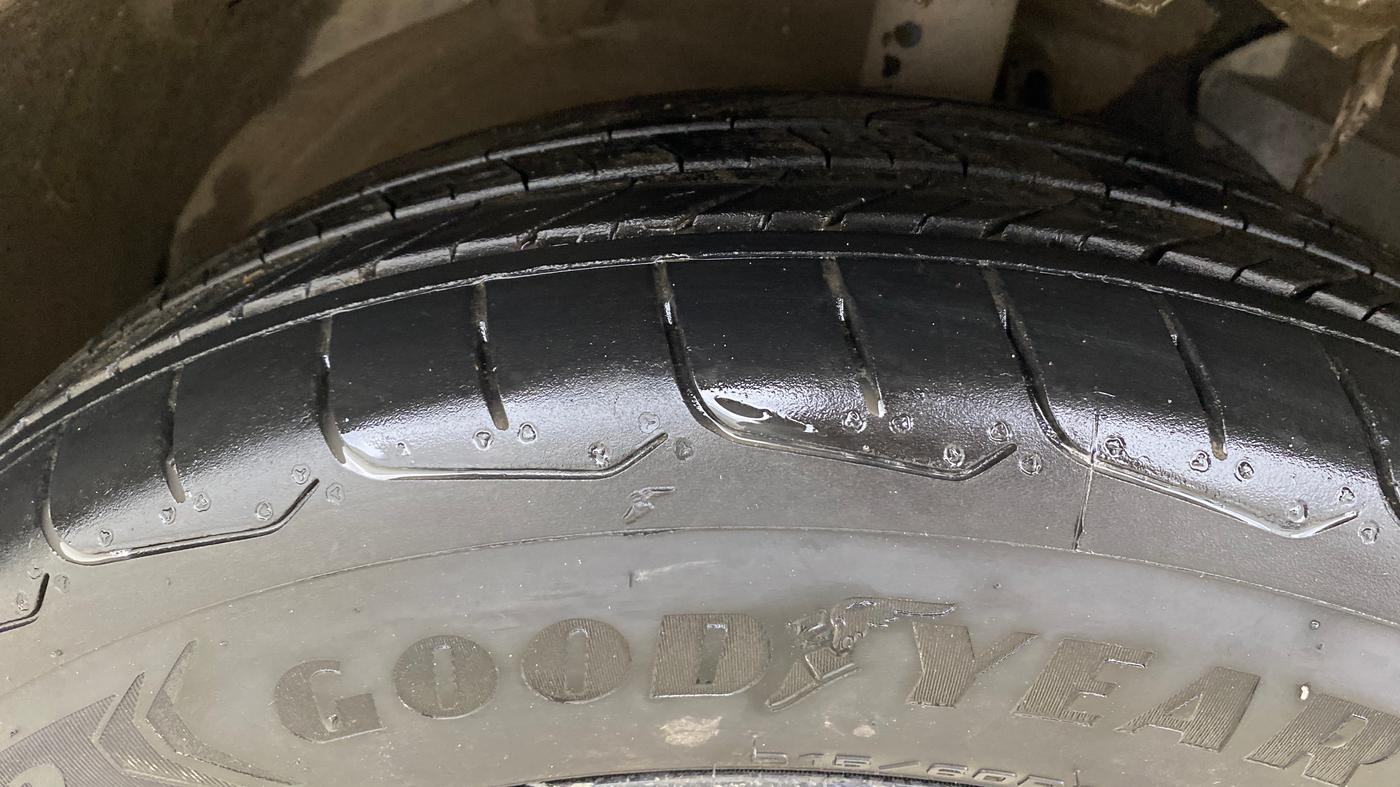 2019 MG HECTOR SHARP 1.5 DCT PETROL, Petrol, Automatic, 64,137 km, Right Front Tyre Tread